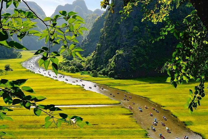 Hoa Lu - Tam Coc: Boat Trip and Bicycle Ride - A buffet lunch with Ninh Binh goat meat