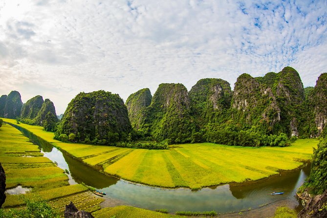 Hoa Lu Tam Coc Full Day Tour: Small Group Tour & Buffet Lunch - Hoa Lu and the first royal capital