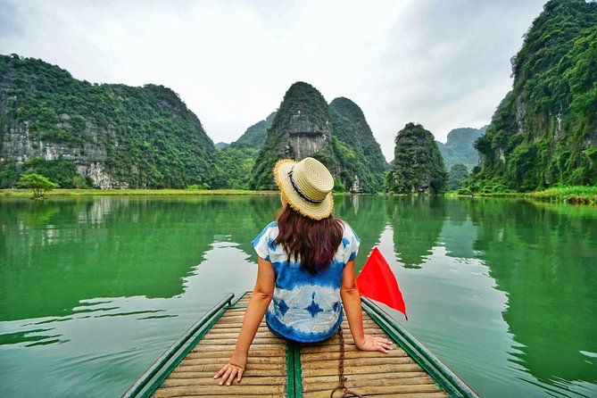 Hoa Lu Tam Coc Full Day Tour: Small Group Tour & Buffet Lunch - Buffet lunch and what the price covers