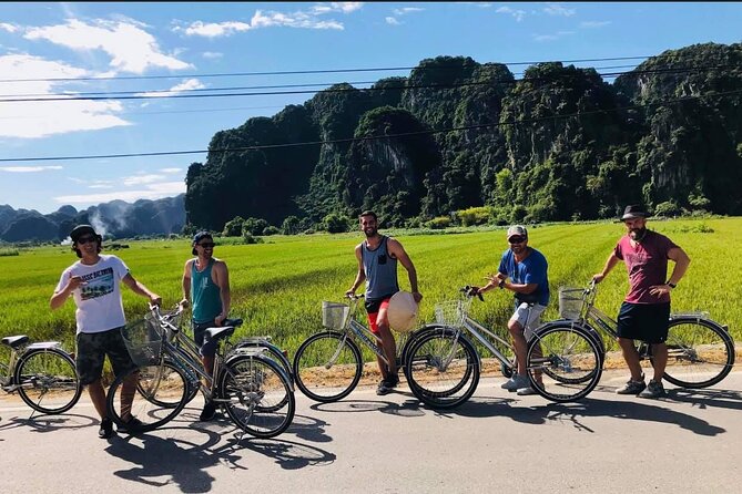 Hoa Lu - Tam Coc - Mua Cave 1 Day with Cycling, Hiking, Lunch - Vietnamese lunch and what the price covers