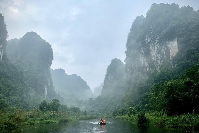 Hoa Lu - Tam Coc - Mua Cave Full Day - LIMOUSINE - What the $30 price really covers