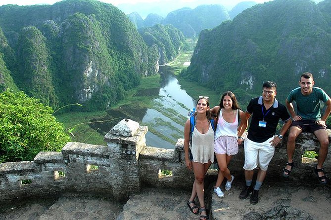 Hoa Lu, Tam Coc, Mua Cave With Amazing View- All Inclusive - Mua Cave and the climb to Lying Dragon Mountain