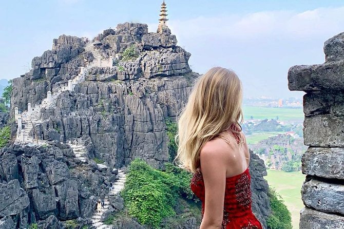 Hoa Lu Temple, Trang An boat trip & Mua Cave Mountain day trip - best selling - Climbing Mua Cave and Lying Dragon Mountain