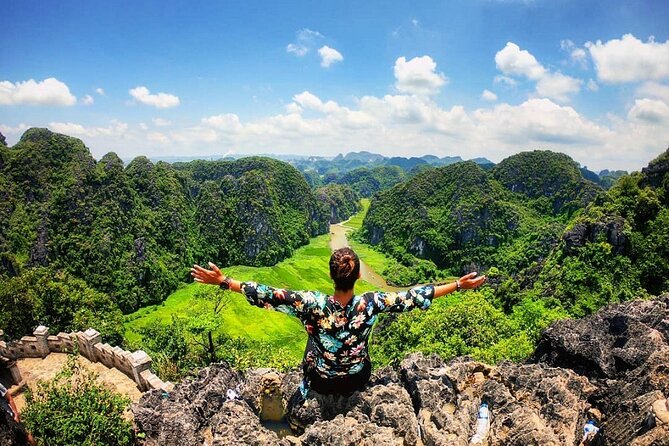 HOA LU -TRANG AN -MUA CAVE Full Day Including Boat Entrance Fees and Lunch - What the $42 price really covers
