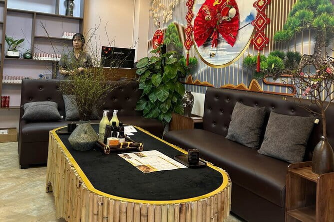 Hoang Spa Nourishing Shampoo & Head Shoulders Face Massage - What the Hoang Spa treatment is really like