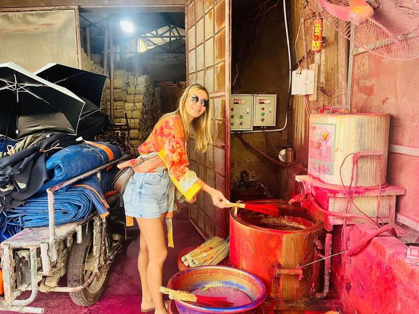 Incense + Hat Villages/ Temple of Literature, Hoa Lo Prison - Should you book the incense and hat villages tour?