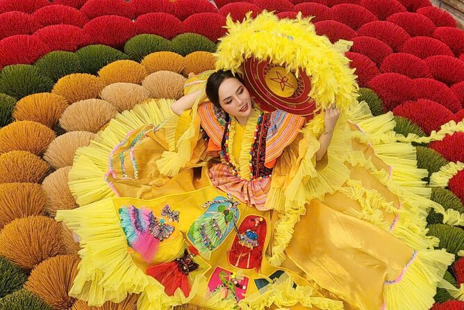 Incense Village, Conical Hat, Lacquer Art, SMALL GROUP From Hanoi - Painting a traditional conical hat in Chuong