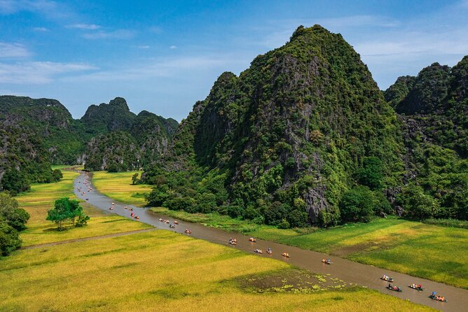 Incense Village Private Tour from Hanoi to Ninh Binh Old Capital - Quang Phu Cau: incense arranged for the camera