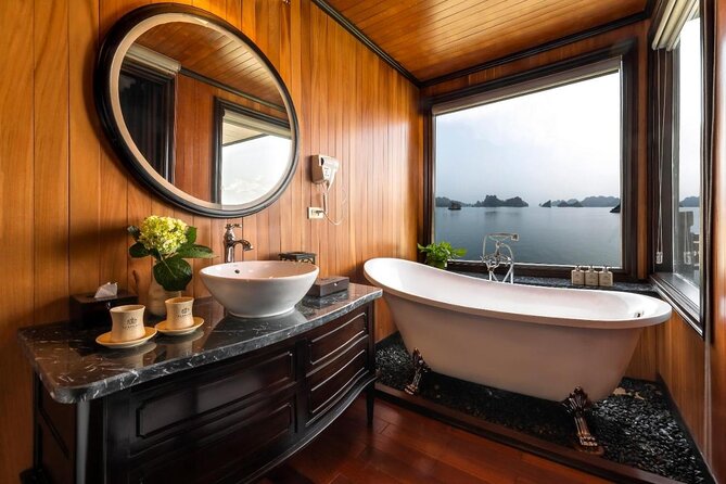 La Regina 3 days tour - Visiting Ha Long Bay & Lan Ha Bay - Tuan Chau Marina and the first sail into Lan Ha Bay