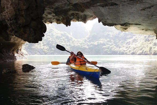 Lan Ha Bay 2 days tour with 3-star cruise - Why Lan Ha Bay works better for a short cruise