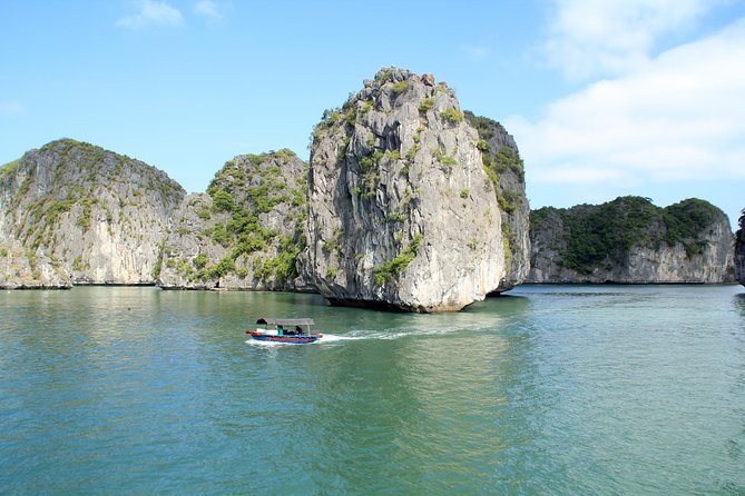 Lan Ha bay Boutique cruise 3D/2N: Kayaking - Swimming & Biking Viet Hai villages - Viet Hai and the land-based side of Cat Ba