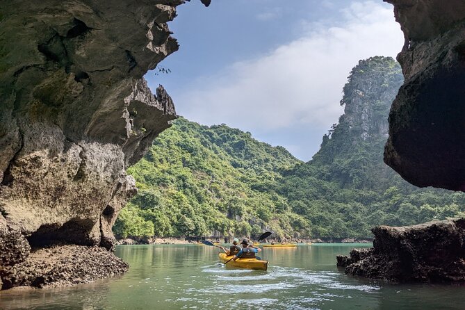 Lan Ha Bay Day Tour from Hanoi & Cat Ba Town - Serenity Boutique - The early road from Hanoi to Cat Ba