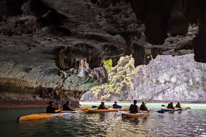 Lan Ha Bay Full-Day Cruise Tour from Hanoi - Serenity Boutique - Ba Trai Dao and the afternoon water stop