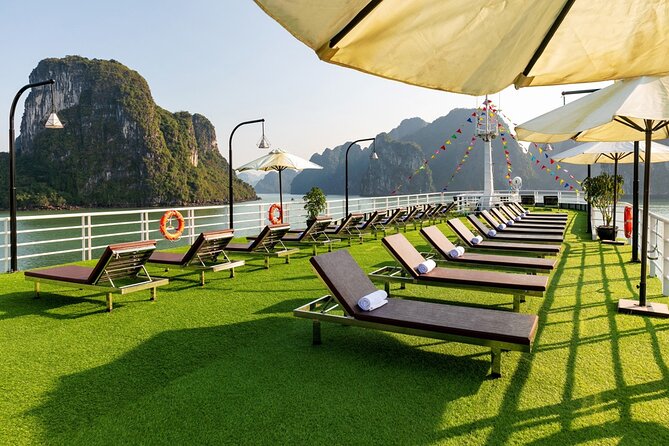 Lan Ha bay luxury cruise 2D/1N: Kayaking, jumping & Swimming at pristine places - The long road from Hanoi to the limestone bays