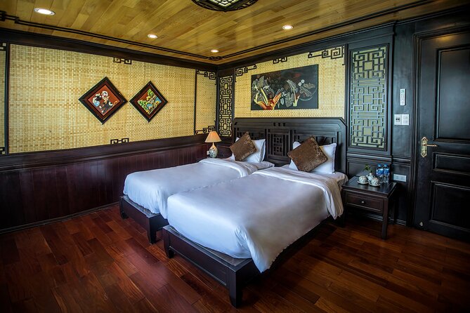 Lan Ha boutique & budget cruise 2D/1N: kayaking, swimming at pristine bay & meal - Cooking demonstration and water activities