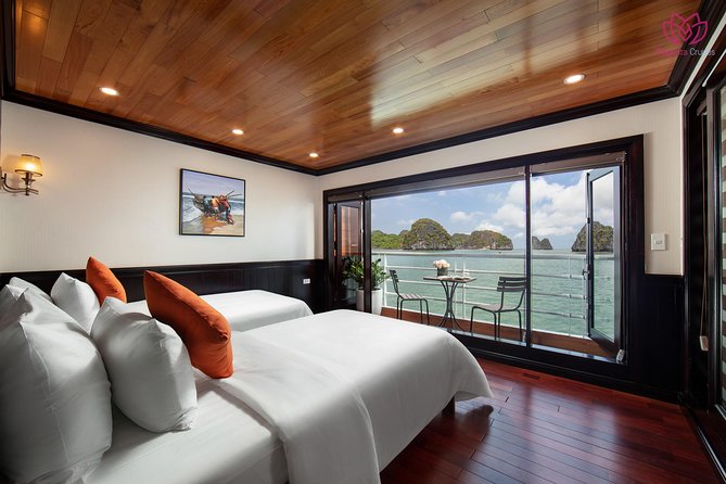 LEADING: All inclusive 3D/2N on cruises in HALONG - many options - Day three: Sung Sot Cave and the trip back to Hanoi