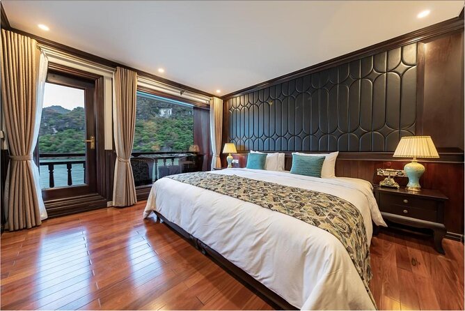 LIKE A BOSS-Luxury options-2d/1n All inclusive in Halong Bay - Who will enjoy this cruise most