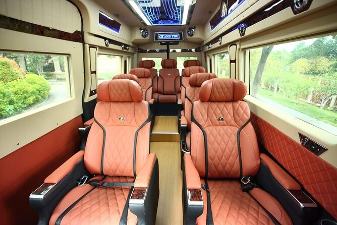 Limousine Bus from Hanoi to Ninh Binh/Tam Coc - Hotel pickup in Hanoi Old Quarter