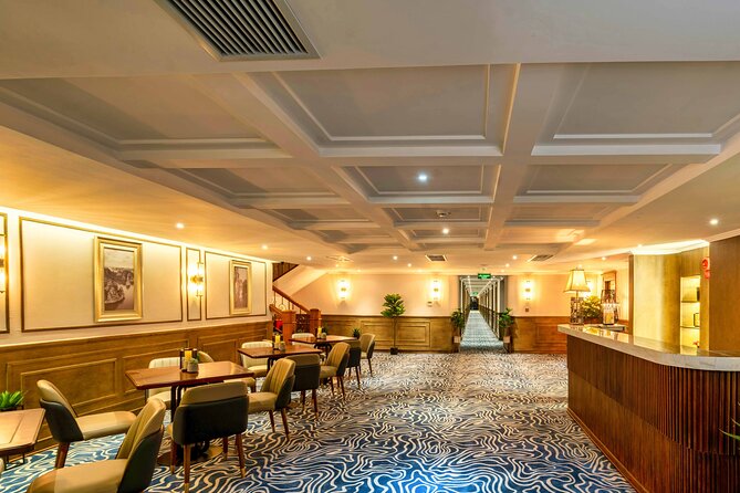 Luxury 5-Star Ha Long Bay Day Cruise with Buffet Lunch from Hanoi - Sung Sot Cave and the climb underground