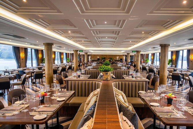 Luxury 5-Star Ha Long Bay Day Cruise with Buffet Lunch from Hanoi - Buffet lunch on the Luna Halong Cruise