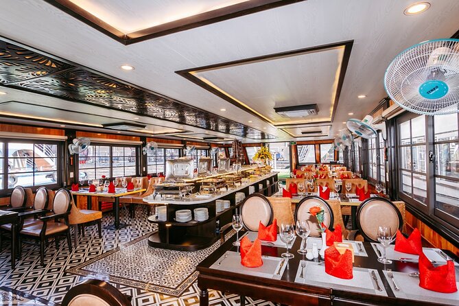 LUXURY Halong Bay Cruise 5 Stars Full Day Tour with Buffet Lunch - Kayaking or bamboo boat through the lagoon
