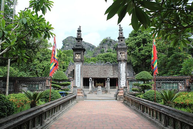 Luxury Hoa Lu - Trang An 1 Day Tour From Hanoi - By Limousine & Small Group - Forty-five minutes by bicycle