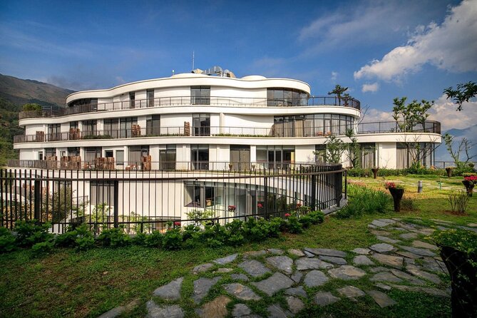 LUXURY SAPA TOUR 2D1N -Stay At 5 Star Hotel-Transfer by sleep bus - The homestay question: hotel title versus overnight reality