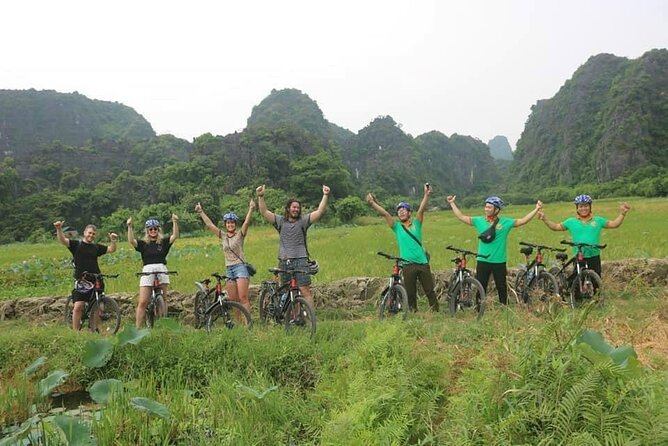 Luxury small Group Hoa Lu - Tam Coc - Mua Cave Max 6 - 8 pax/tour - Cycling through Ninh Binh’s rural lanes