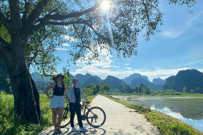 Luxury small Group Hoa Lu - Tam Coc - Mua Cave Max 6 - 8 pax/tour - Cooking, lunch, and what the $75 includes