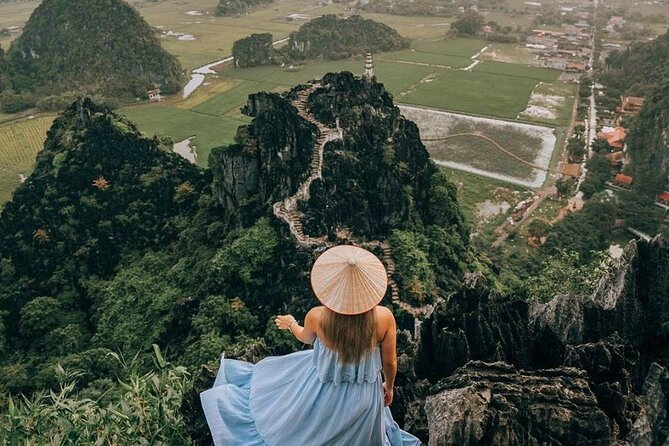 Luxury small Group Hoa Lu - Tam Coc - Mua Cave Max 6 - 8 pax/tour - The return to Hanoi and the real pace of the day