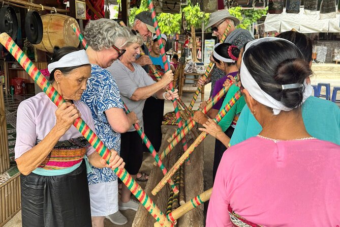 Mai Chau & Pu Luong 2D1N: Nature,Culture,Local Village Experience - Day one: the long road to Mai Chau