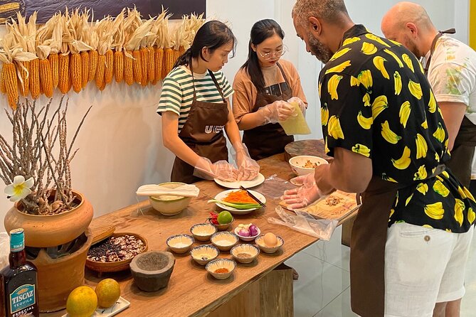 Market Tour & Cooking class in Ha Noi City - Five dishes, one shared meal
