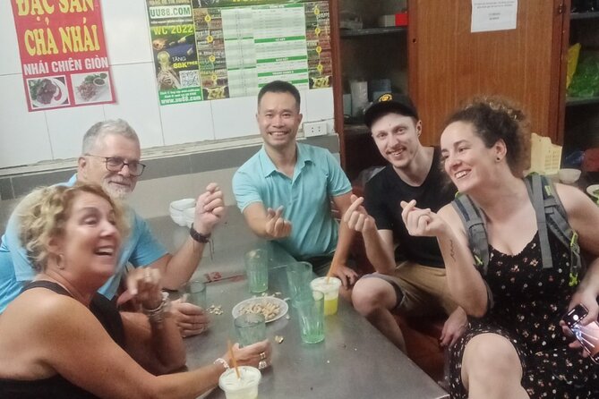 Michelin Street Food Tour - Why the small stalls are the main event