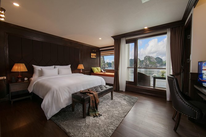 Mon Chéri Cruise 5 star: Unique 2 Days Tuan Chau - Halong bay - Lan Ha Bay - Kayaking, swimming, and the pace of the day