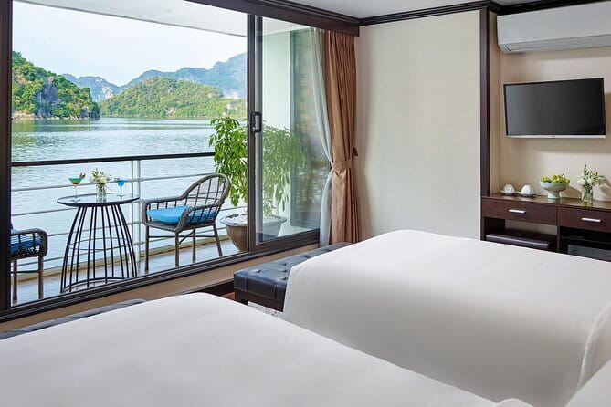 Mon Cheri Cruises 2 Days 1 Night - The onboard service and cabin experience