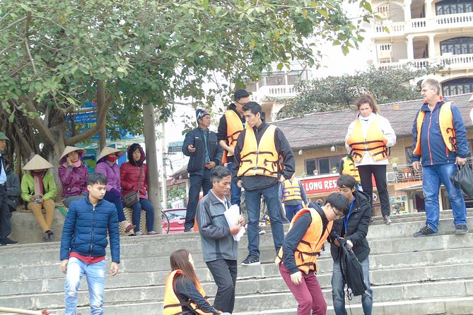 Mua cave - Hoa Lu - Tam Coc- Small Group - The $55 price and what it covers