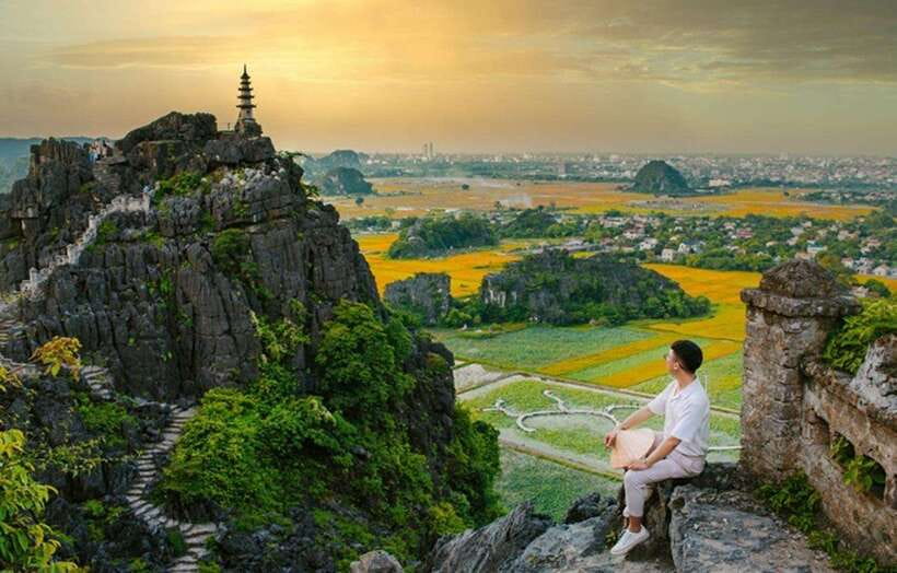Ninh Binh 1-day tour Bai Dinh Trang An Mua Cave Small Group - Bai Dinh Pagoda and its grand scale