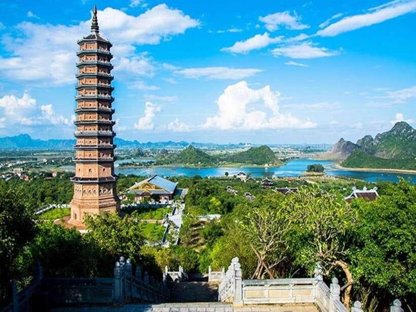 Ninh Binh 1-day tour Bai Dinh Trang An Mua Cave Small Group - Guide quality and the group experience