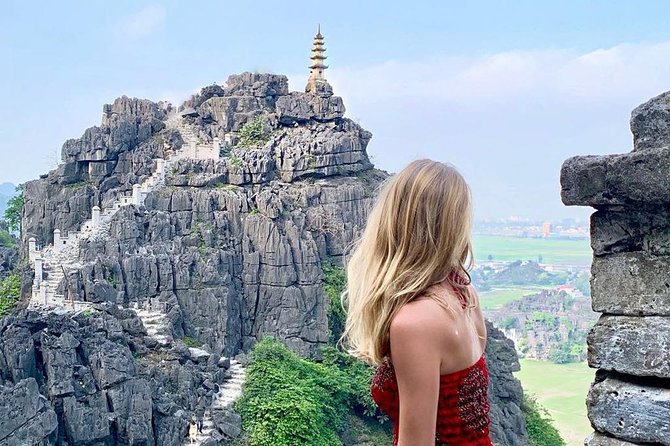 Ninh Binh 2 days,1 night from Hanoi: Hoa Lu - Mua Cave - Tam Coc - Cuc Phuong - The climb to Mua Cave and its wide views