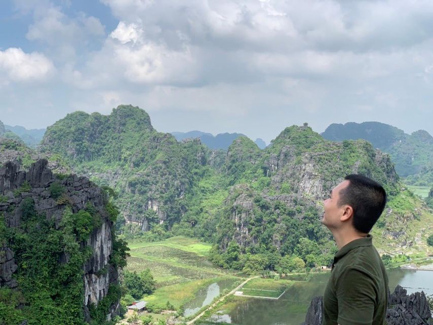 Ninh Binh 2 Days 1 Nights Small Group Of 9 Tour From Hanoi - Breakfast, the local market, and Bich Dong Pagoda