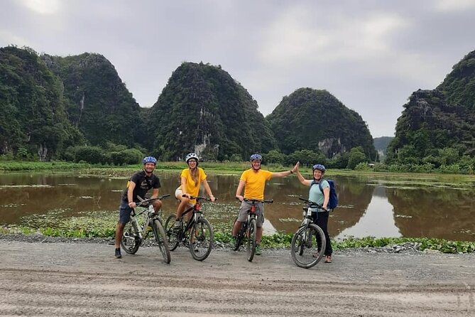 Ninh Binh 2 Days Luxury Limousine Small Group Option 3 Star - Overnight near Tam Coc