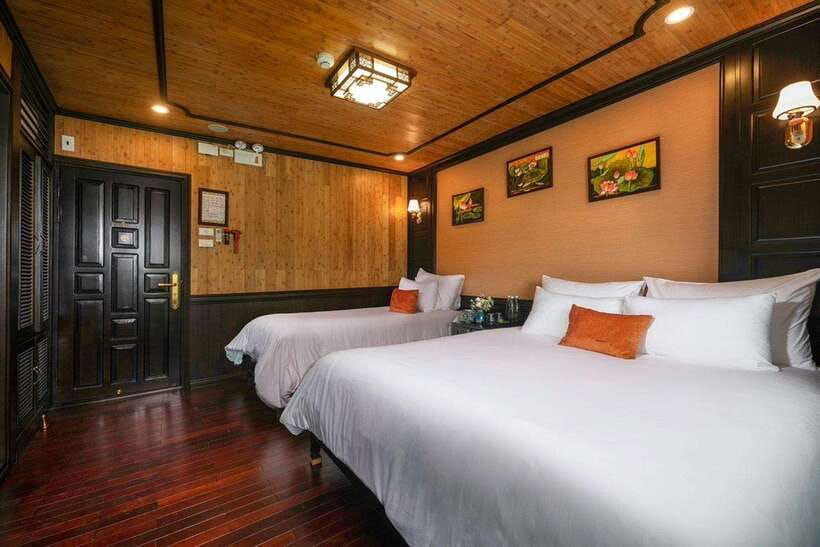 Ninh Binh: 3-Day Halong Bay 5-Star Arcady Cruise - Day 2: Luon Cave and the road to Tam Coc