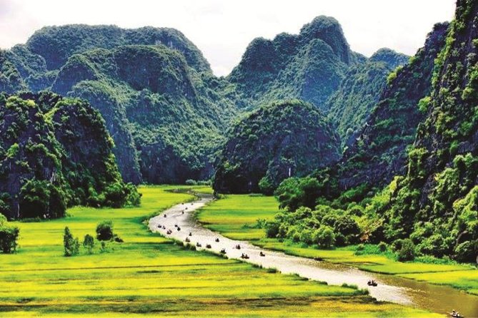 Ninh Binh and Ancient Hoa Lu Temples Tour from Hanoi - Leaving Hanoi for Ninh Binh’s limestone country