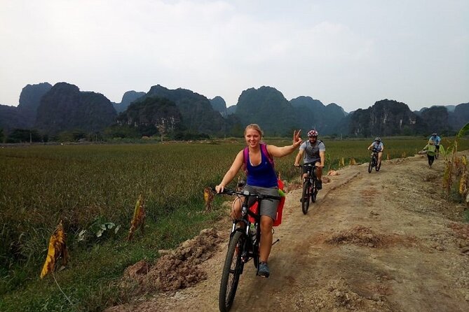 Ninh Binh Daily Tour All-Inclusive Bus, Guide, Lunch & Activities - Hoa Lu, Vietnam’s former capital