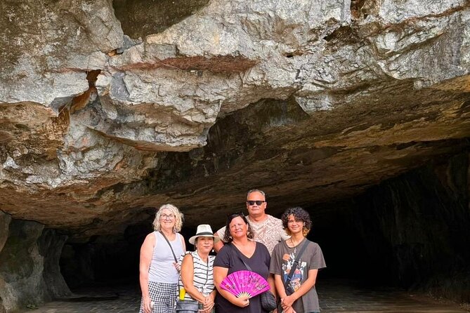 Ninh Binh Day Tour from Hanoi: Hoa Lu Trang An and Mua Caves - Trang An’s 90-minute boat journey