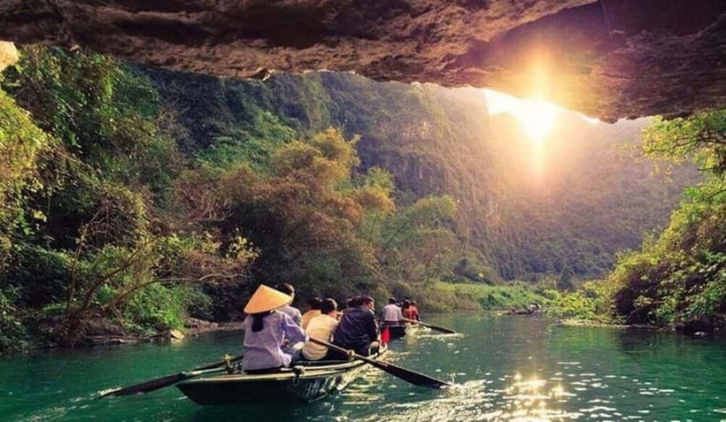 Ninh Binh Day Tour: Hoa Lu, Trang An Mua Cave, Boat Ride - Why Ninh Binh makes a strong day trip from Hanoi