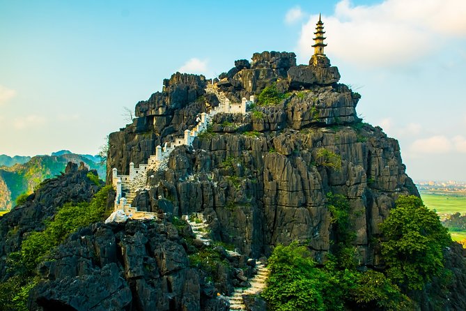 Ninh Binh Day Trip - Tam Coc or Trang An by bamboo boat