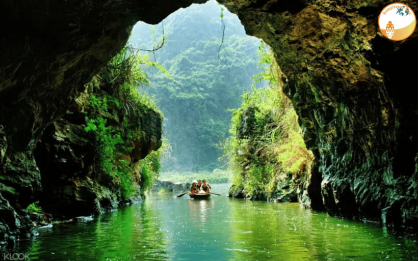 NINH BINH DAY TRIP: HOA LU,MUA CAVES &THUNG NHAM BIRD VALLEY - Mua Cave and the 500-step climb