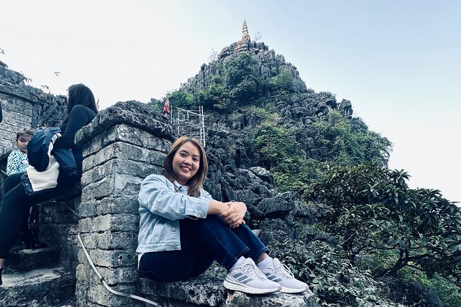 Ninh Binh Full-Day to Hoa Lu Tam Coc & Mua Cave Via Boat & Bike - Hoa Lu and the Dinh and Le temples