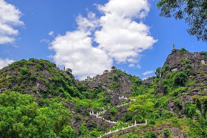 Ninh Binh Full Day Tour From Hanoi to Hoa Lu, Tam Coc, Mua Cave - Trang An by boat, through karst and caves